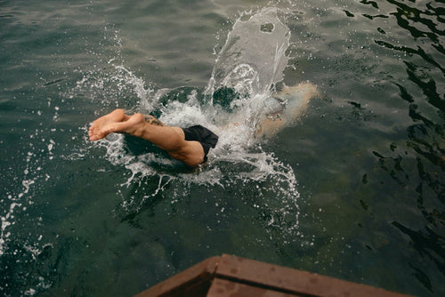 Cold Water Immersion Therapy: 5 Top Reasons to Start a Routine