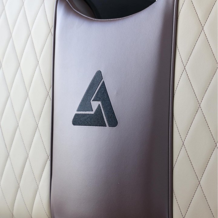 White 6 Seater With Two Tone Seats - 48v Lithium Golf Cart