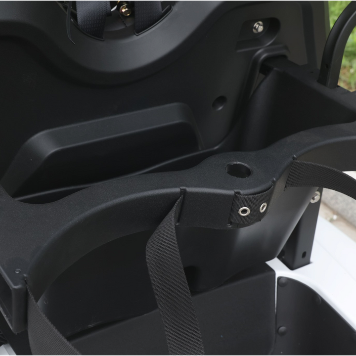 Signal White 6 Forward Golf Cart With Black Seats - 48V Non-Lifted Golf Cart LSV